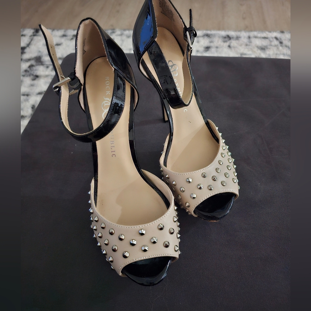 Studded Heels - Picture 4 of 6